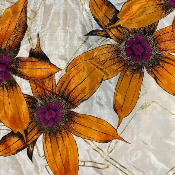 Anne Klein Silk Square Scarf Orange Flowers Gold Accent Made for Vera  1980 NWT - Picture 8 of 8